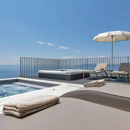 Villa Luxury Reina, Pool, Sauna, Whirlpool *