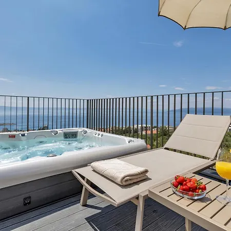 Luxury Reina, Pool, Sauna, Whirlpool * Veliko Brdo (Makarska)